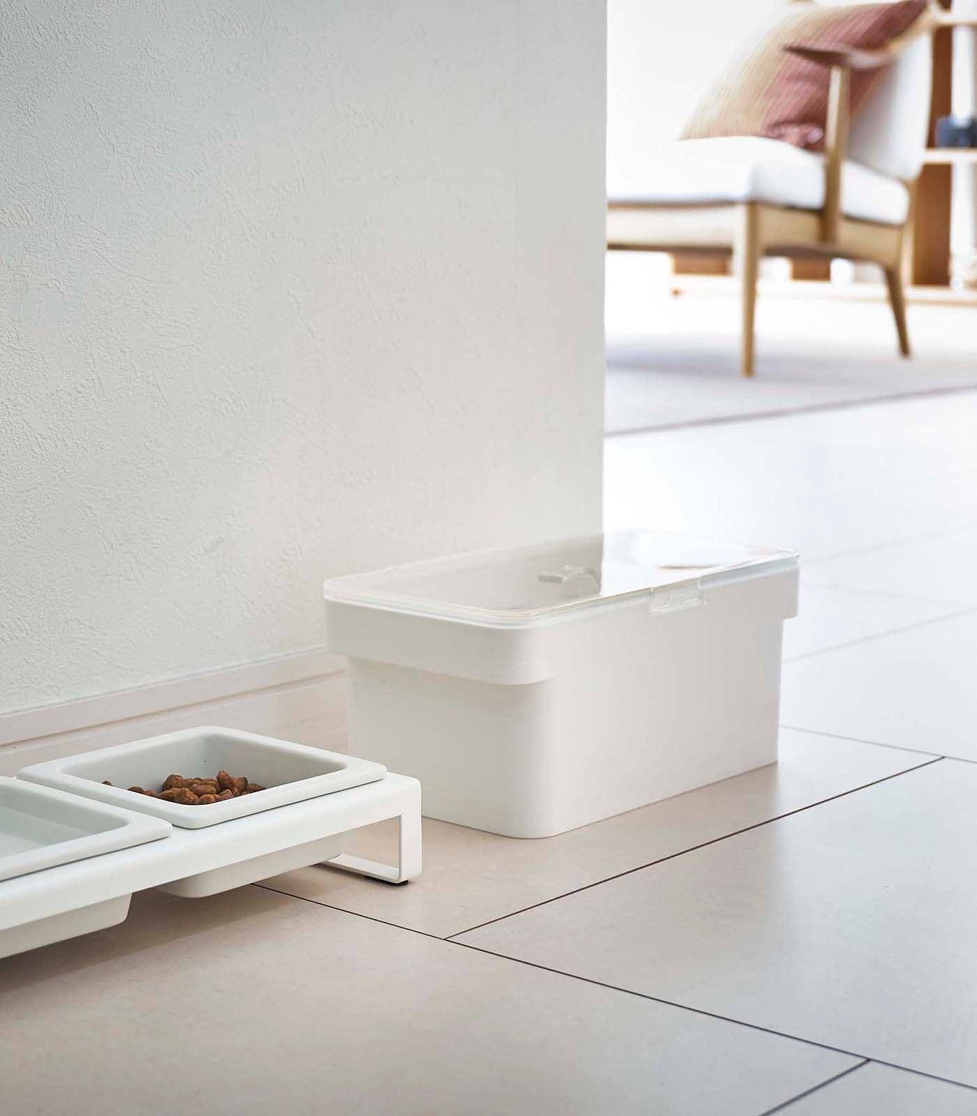 Airtight Pet Food Container - Two Sizes