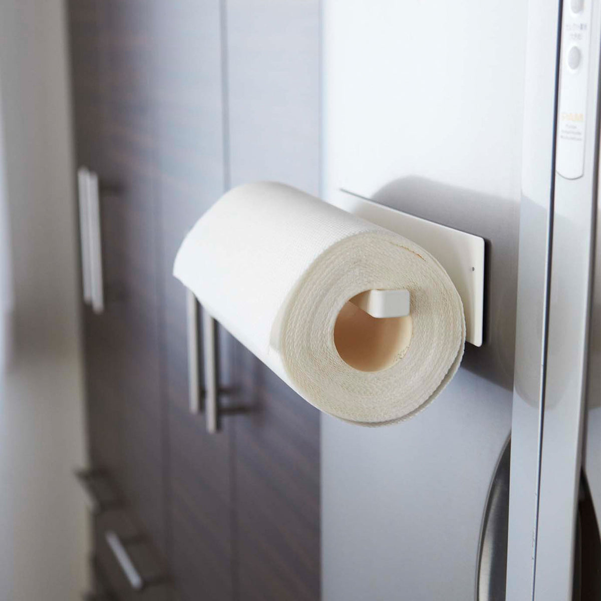 Magnetic Paper Towel Holder - Steel